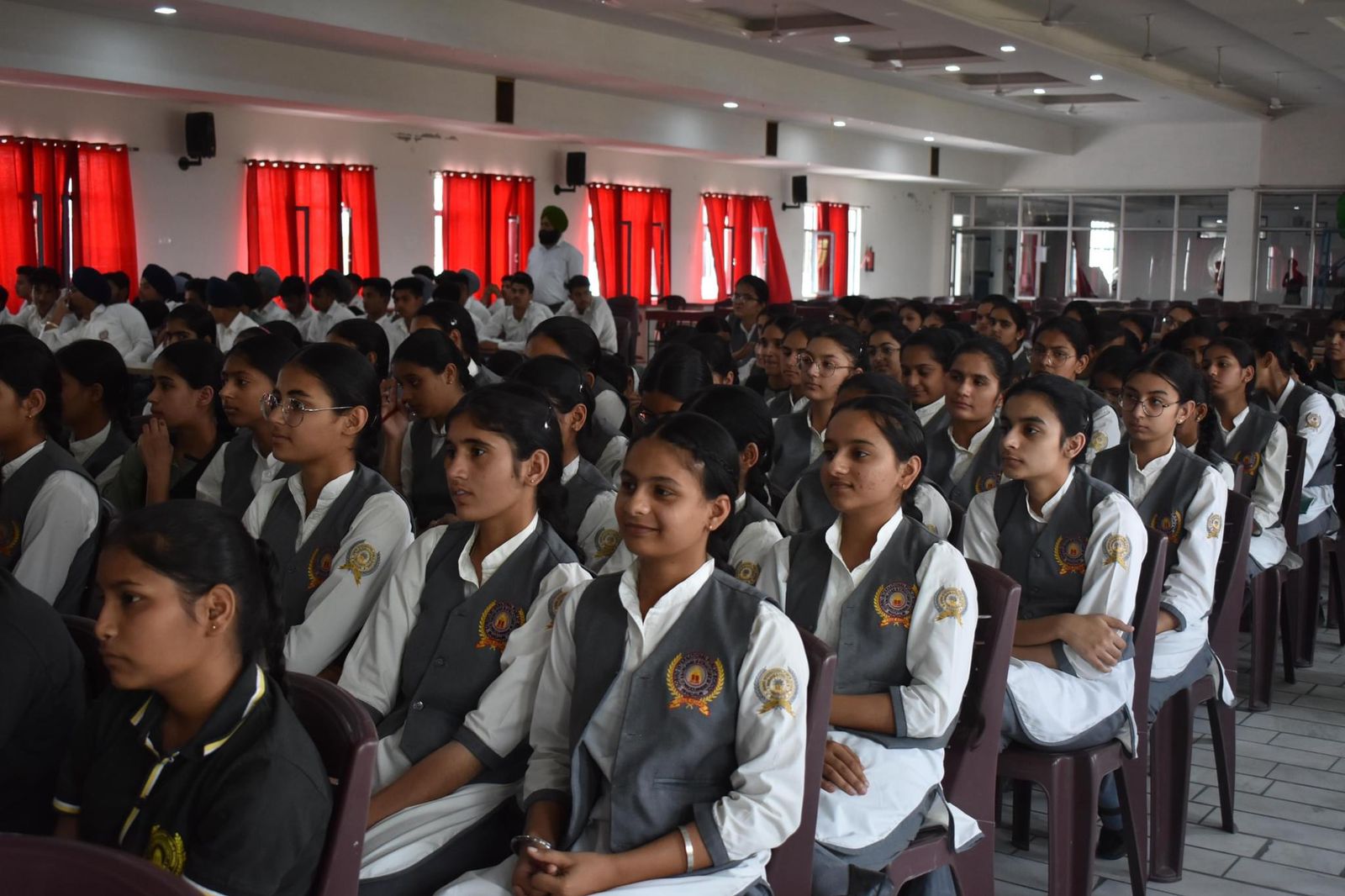 WhatsApp Image 2023-05-15 at 14.09.50